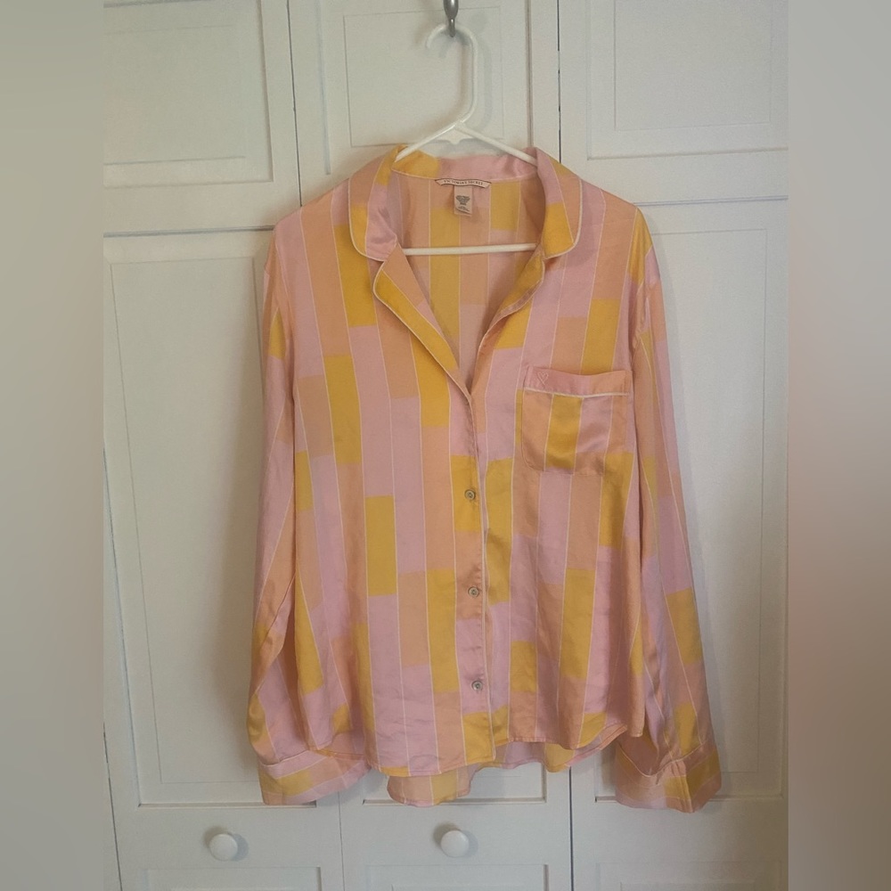 Victoria Secret pj top